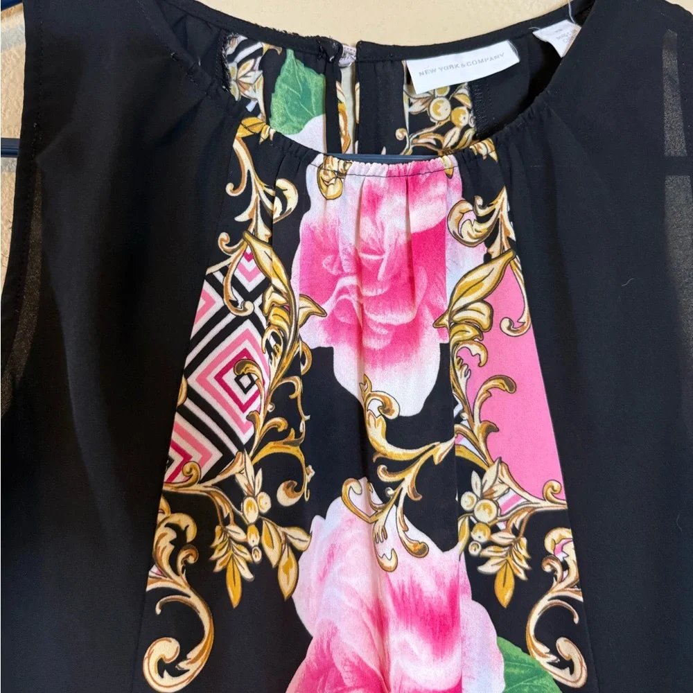 Floral Black and Pink Women's Top size XS - Picture 6 of 9